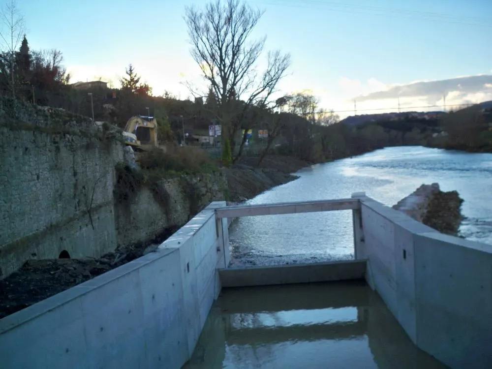 Usine hydroélectrique et passe à poisson La Glacière (3)